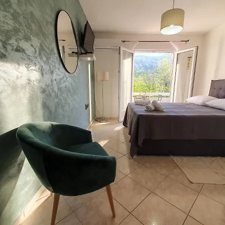Apartment Mira