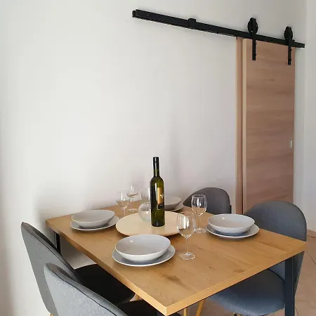 Mira Apartment