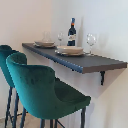 Mira Apartment