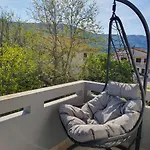 Mira