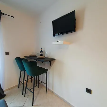 Mira * Baška