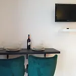 Mira *